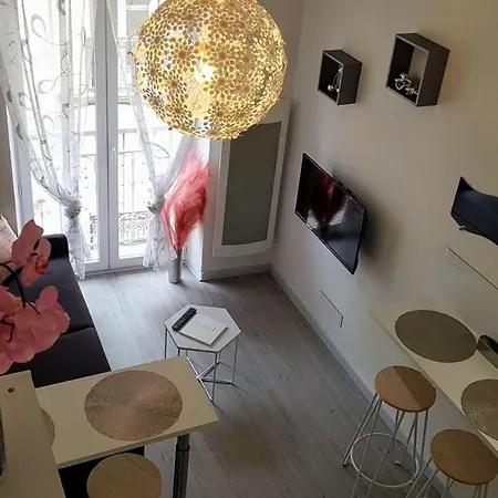 Les Nuits D'Anis - Appartements Hypercentre Le Puy-en-Velay Exterior photo