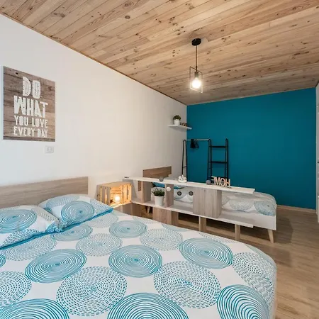 Les Nuits D'Anis - Appartements Hypercentre Le Puy-en-Velay Exterior photo